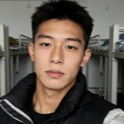 龙英